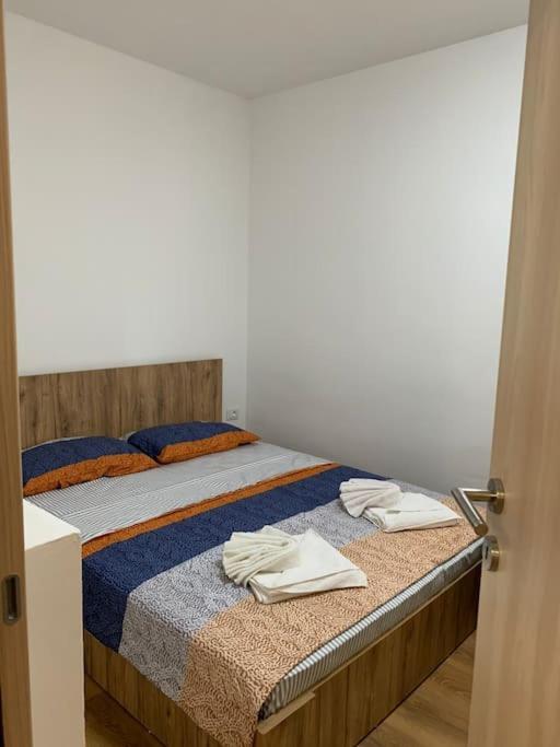 Central City Apartment Скопие Екстериор снимка