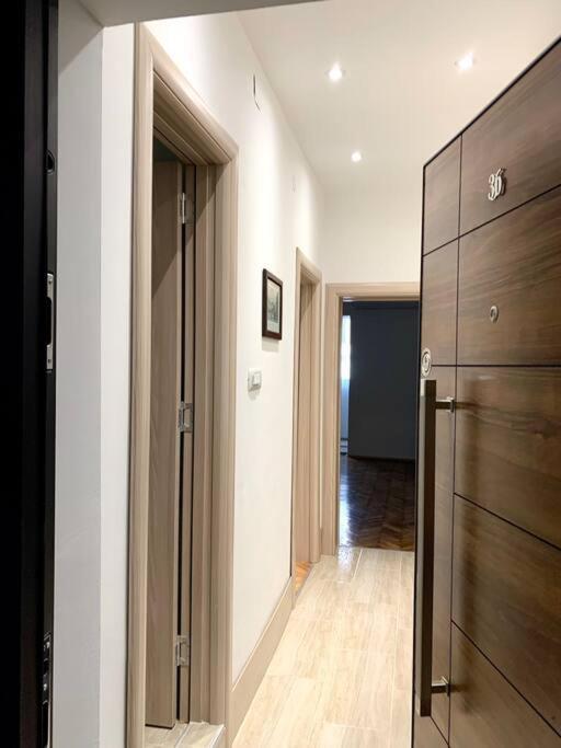 Central City Apartment Скопие Екстериор снимка